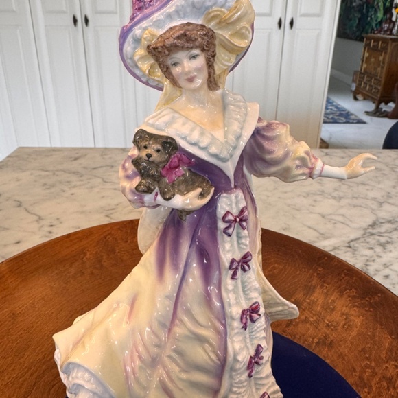Lady Doulton Lily Royal Doulton Figurine HN3626. 1995 Limited Edition. - Picture 8 of 10